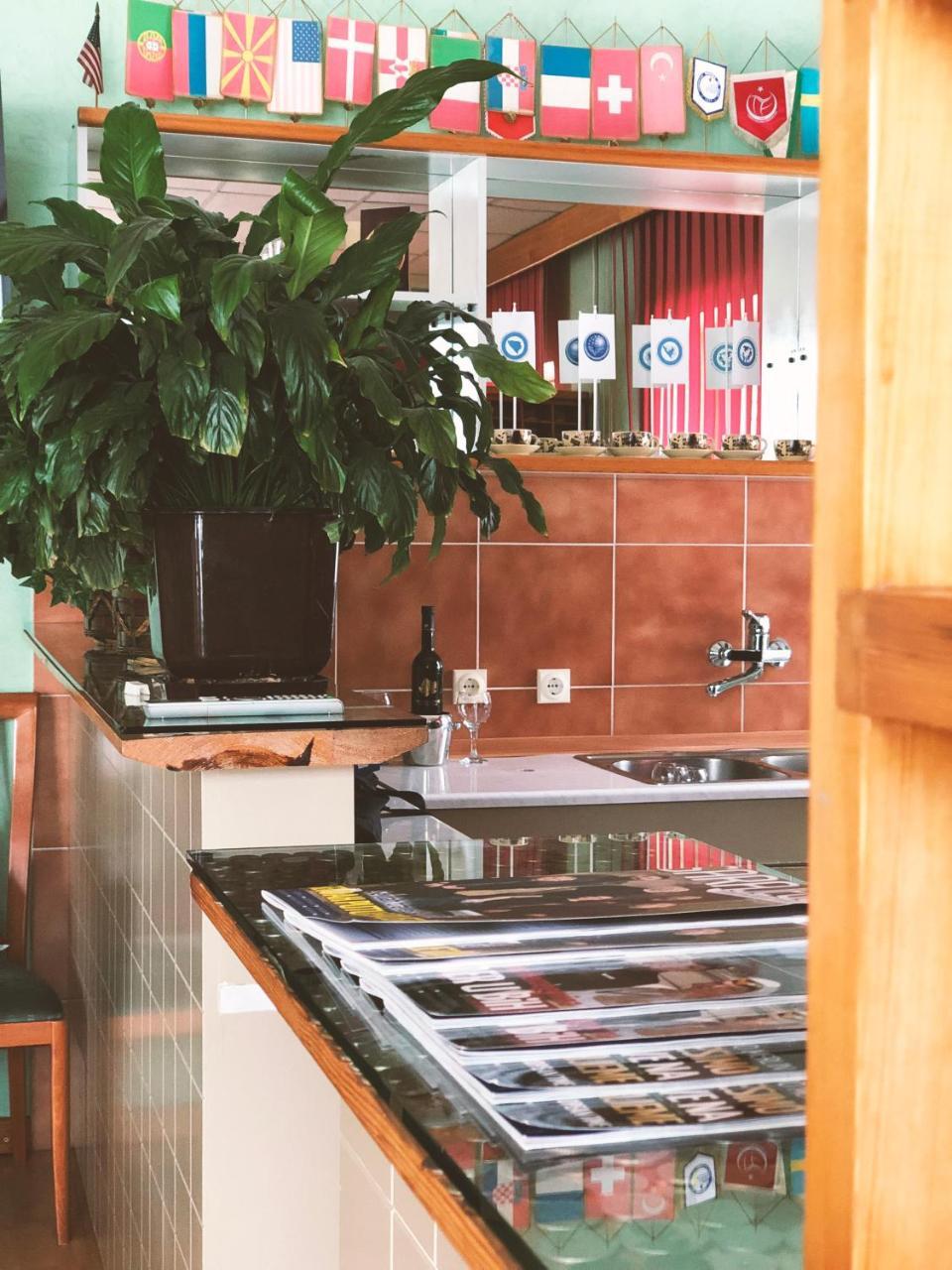 Hotel Imzit Dobrinja サラエヴォ エクステリア 写真